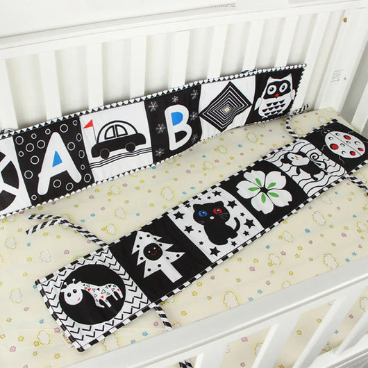 Montessori-Inspired Baby Bed Mobile – High Contrast Visual Soother